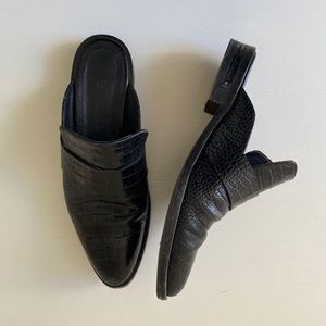 FRĒDA SALVADOR Keen mule in black embossed croc